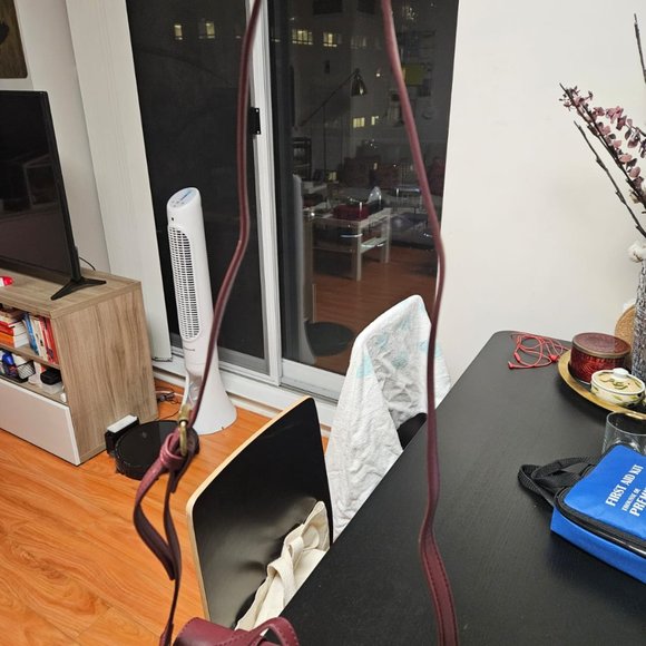 Harry Potter Hogwarts Mini Trunk Hangbag (Bioworld x Warner Brothers) - Picture 3 of 4